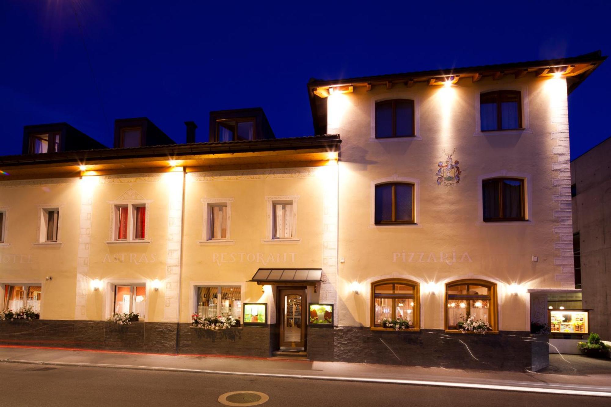 Hotel Astras Scuol Exterior photo
