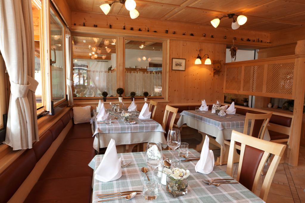 Hotel Astras Scuol Exterior photo