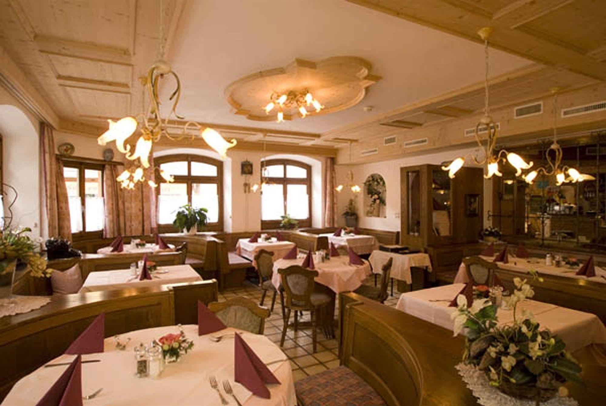 Hotel Astras Scuol Exterior photo