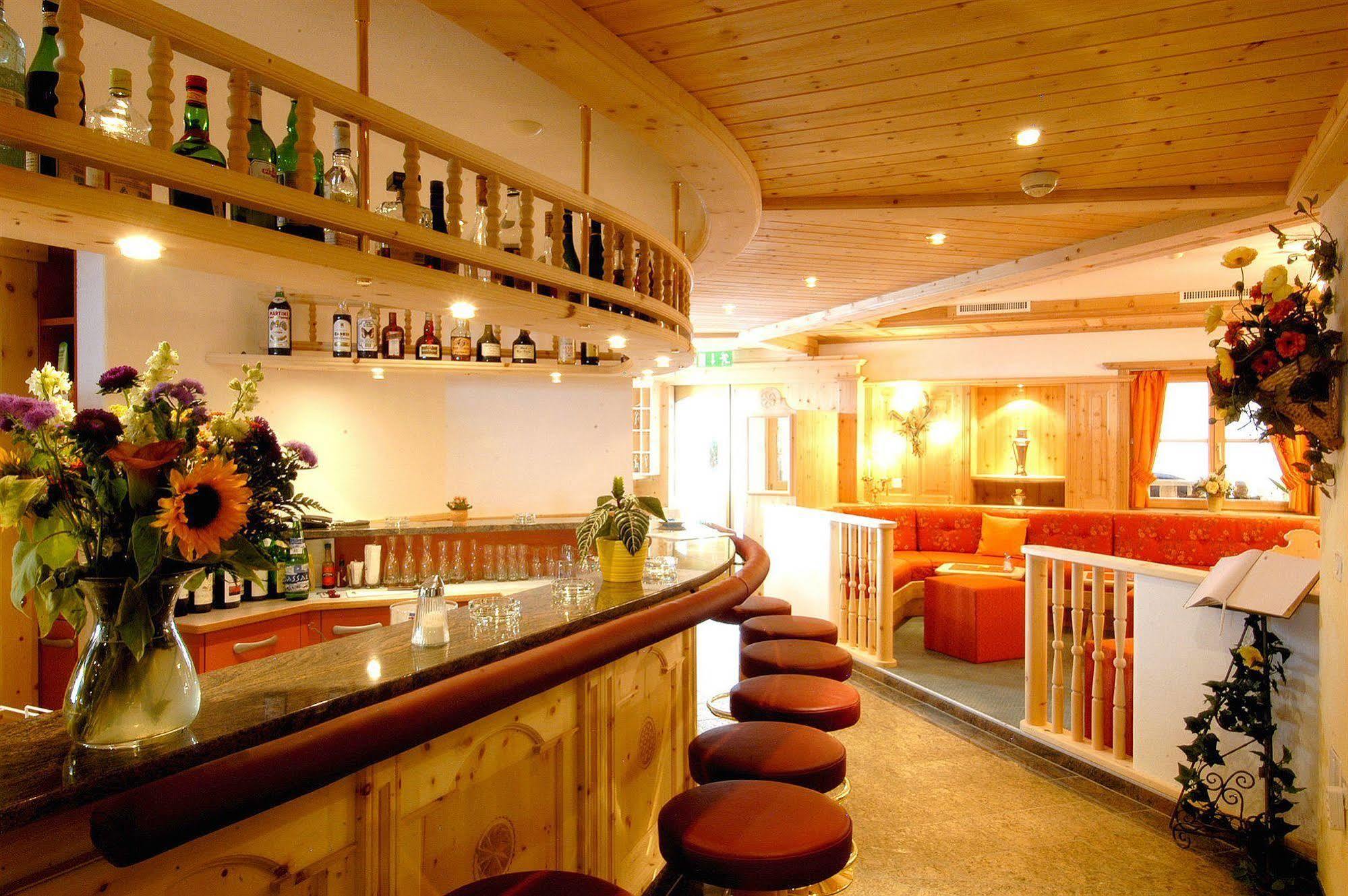 Hotel Astras Scuol Exterior photo